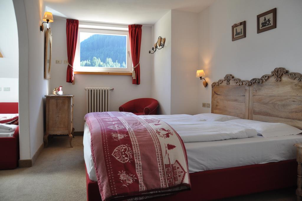 Alpenlife Hotel Someda Moena Exteriör bild